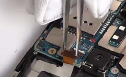 Разборка HTC EVO 3D и замена экрана - 13 | Всеплюс