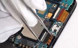 Разборка HTC EVO 3D и замена экрана - 9 | Всеплюс