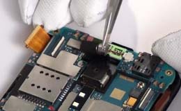 Разборка HTC EVO 3D и замена экрана - 15 | Всеплюс