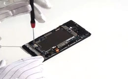 Разборка HTC Windows Phone 8X с заменой дисплея и тачскрина - 6 | Всеплюс