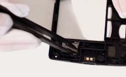 Разобрать Nokia 525 Lumia и заменить экран на сенсор - 4 | Всеплюс