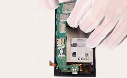 Разобрать Nokia 525 Lumia и заменить экран на сенсор - 7 | Всеплюс