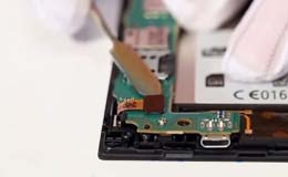 Разобрать Nokia 525 Lumia и заменить экран на сенсор - 5 | Всеплюс