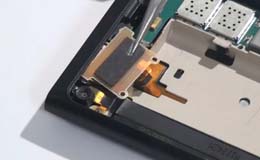 Nokia N9 разборка и замена экрана - 15 | Всеплюс