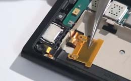 Nokia N9 разборка и замена экрана - 16 | Всеплюс